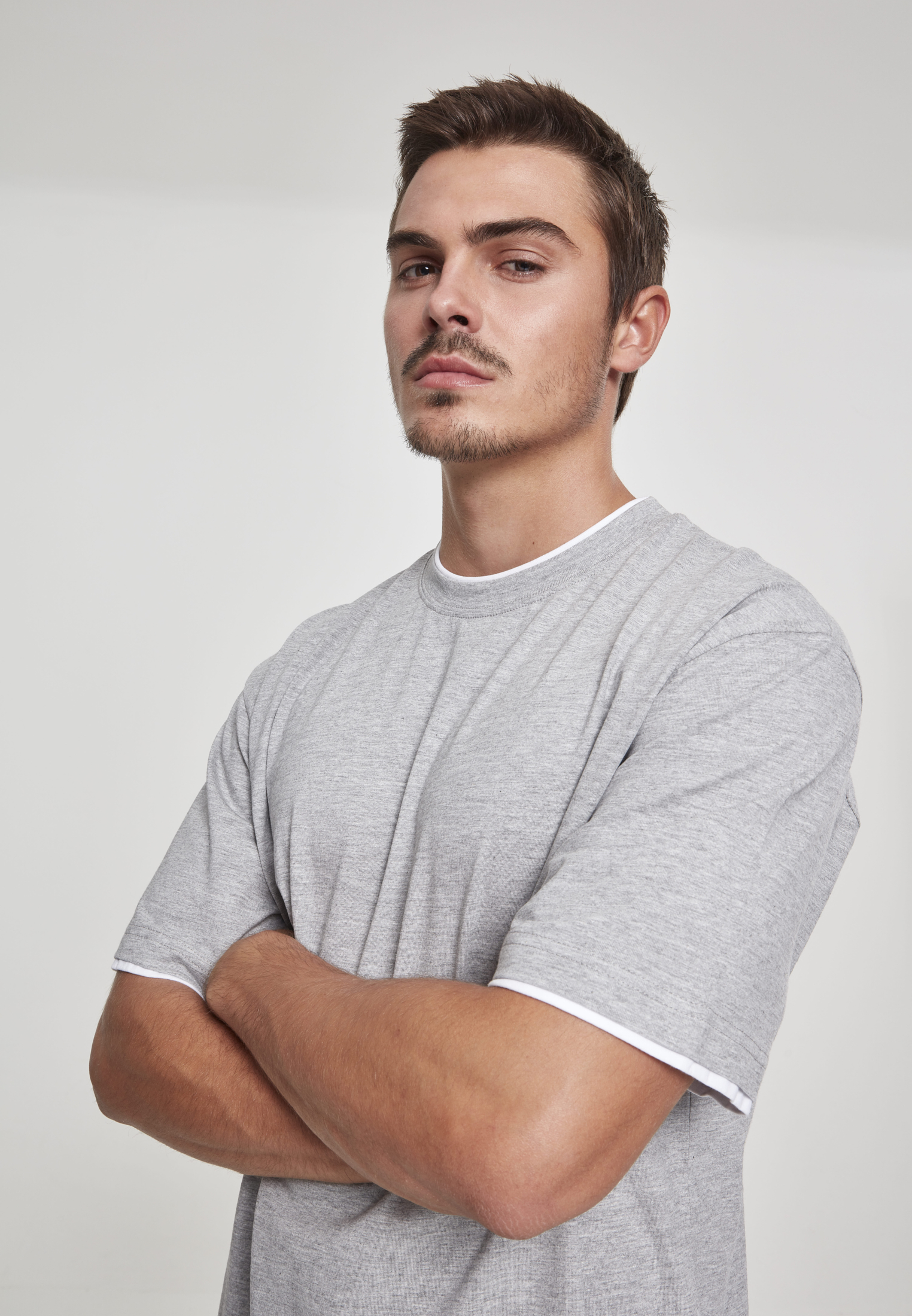 Urban Classics Mens T-Shirt Basic Oversize Plain Contrast Tall Tee | eBay
